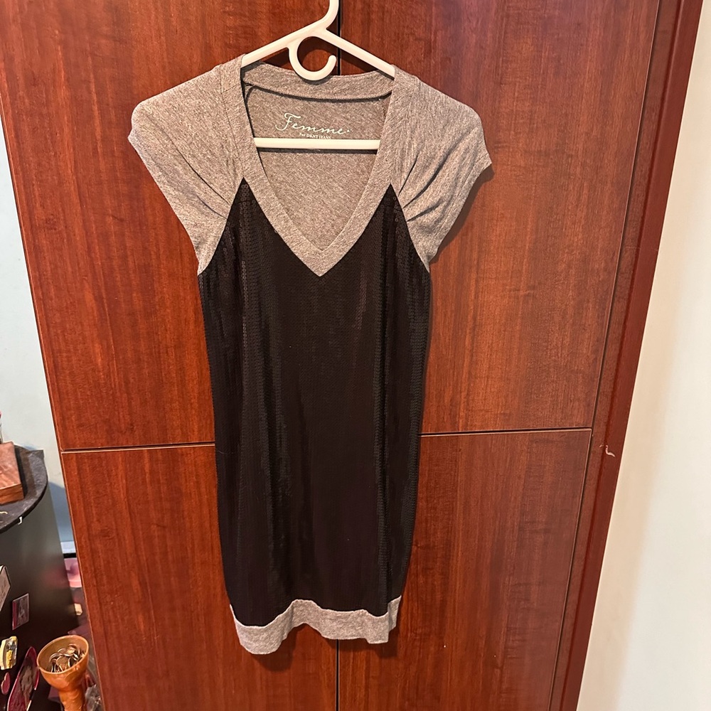 Casual sequenced dress size medium